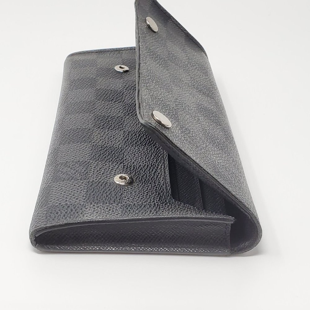 Auth Louis Vuitton Wallet - Picture 6 of 12